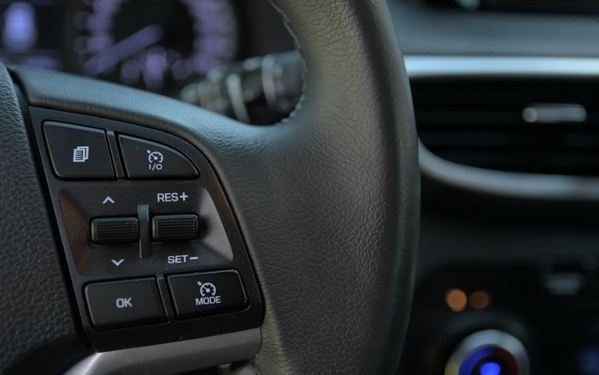 Hyundai Tucson cena 86700 przebieg: 96000, rok produkcji 2019 z Kielce małe 596